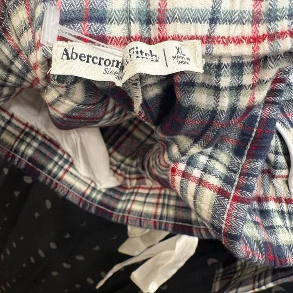 Abercrombie & Fitch Plaid Pajama Set - Red, Blue, White - Picture 4 of 4